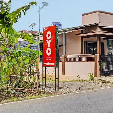 Oyo 91334 Permata Papua Guest House Pameungpeuk  Extérieur photo