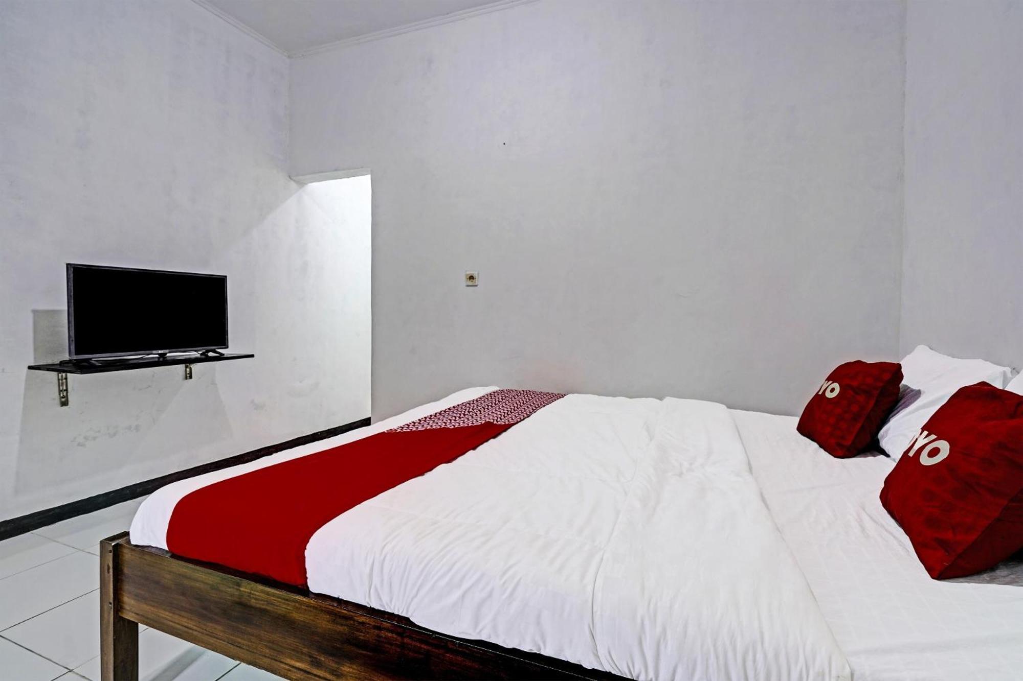 Oyo 91334 Permata Papua Guest House Pameungpeuk  Extérieur photo
