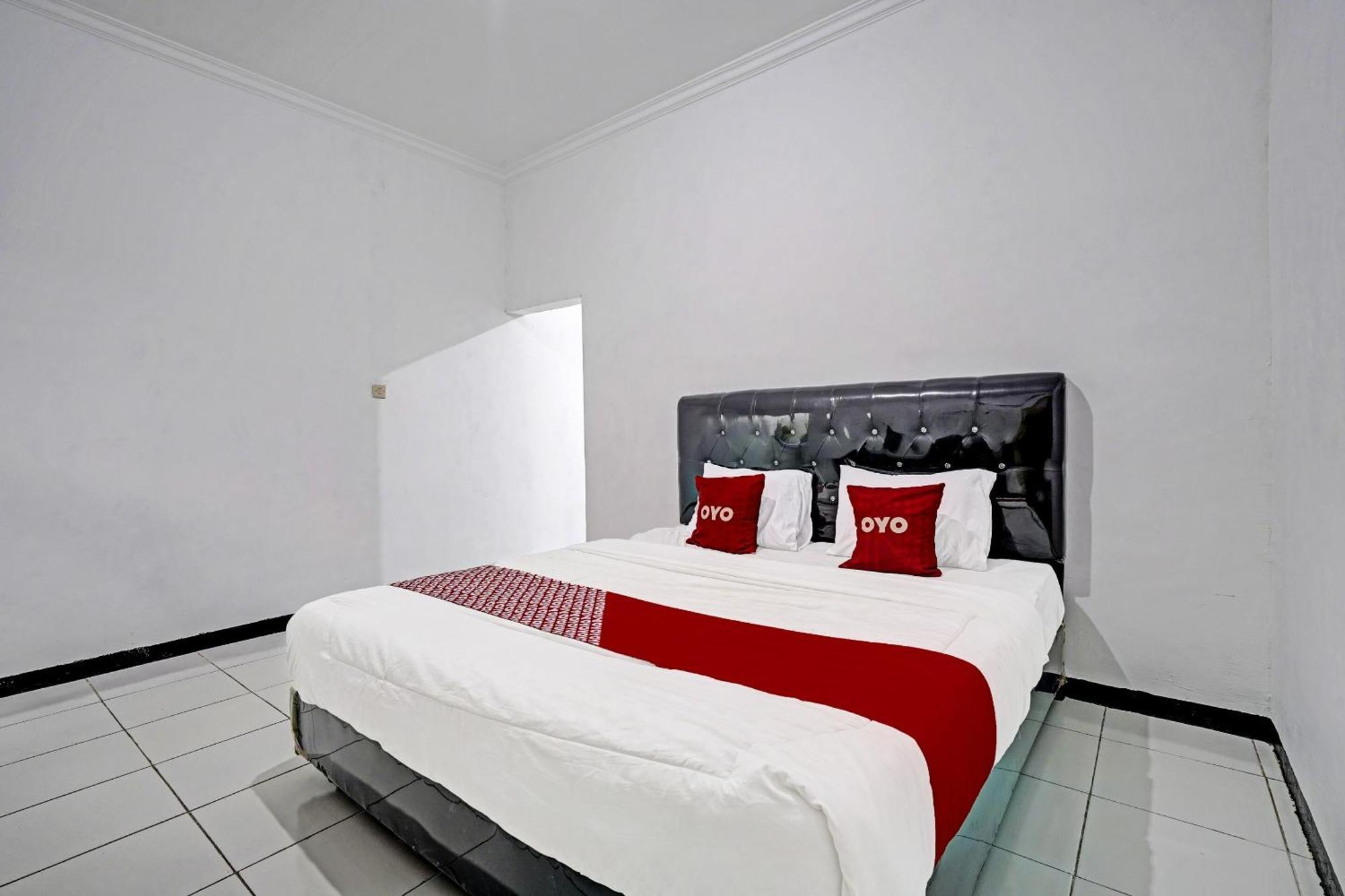 Oyo 91334 Permata Papua Guest House Pameungpeuk  Extérieur photo