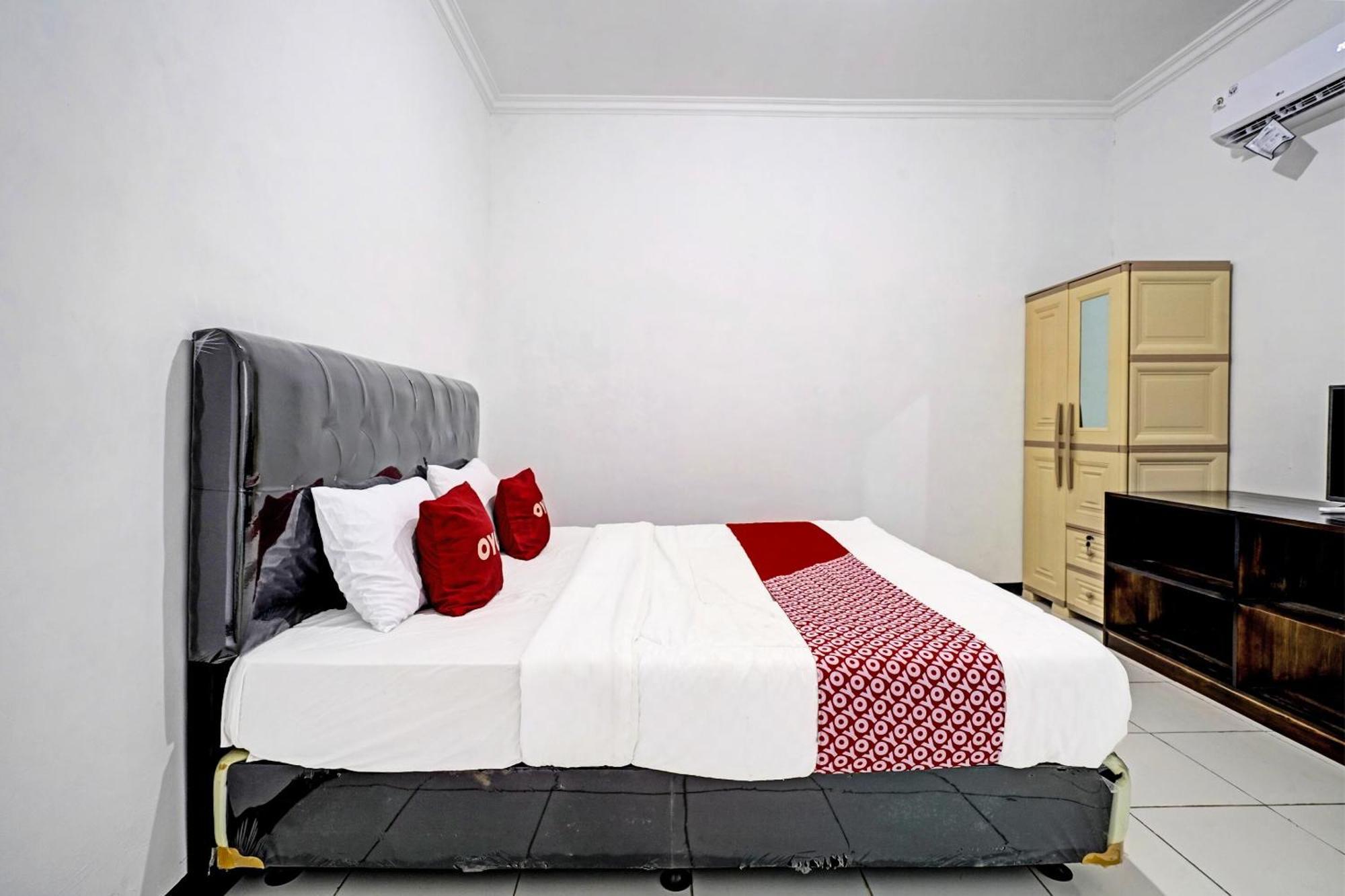 Oyo 91334 Permata Papua Guest House Pameungpeuk  Extérieur photo
