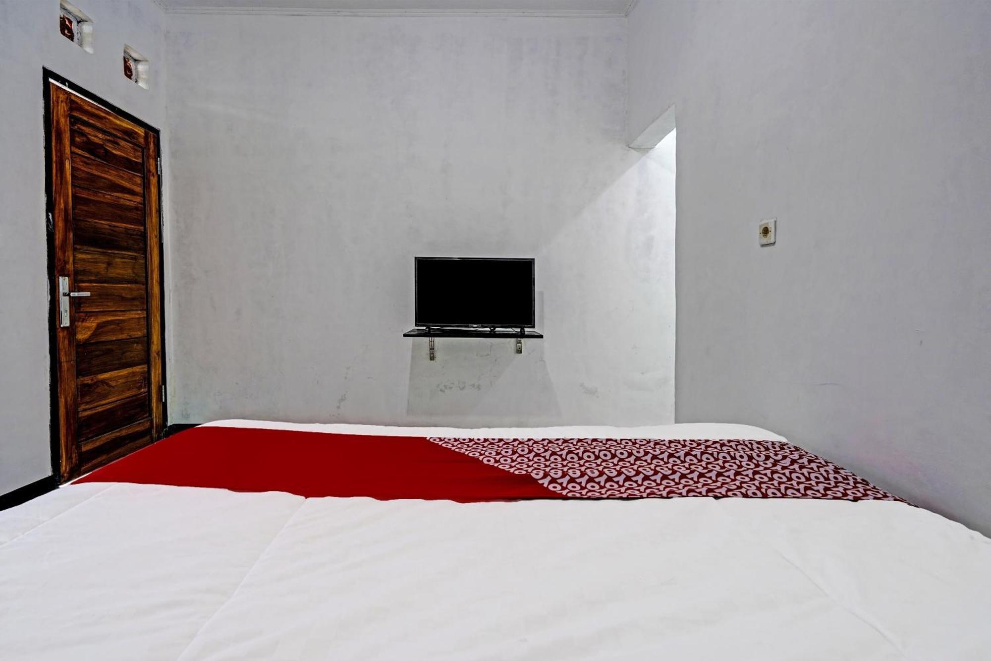 Oyo 91334 Permata Papua Guest House Pameungpeuk  Extérieur photo