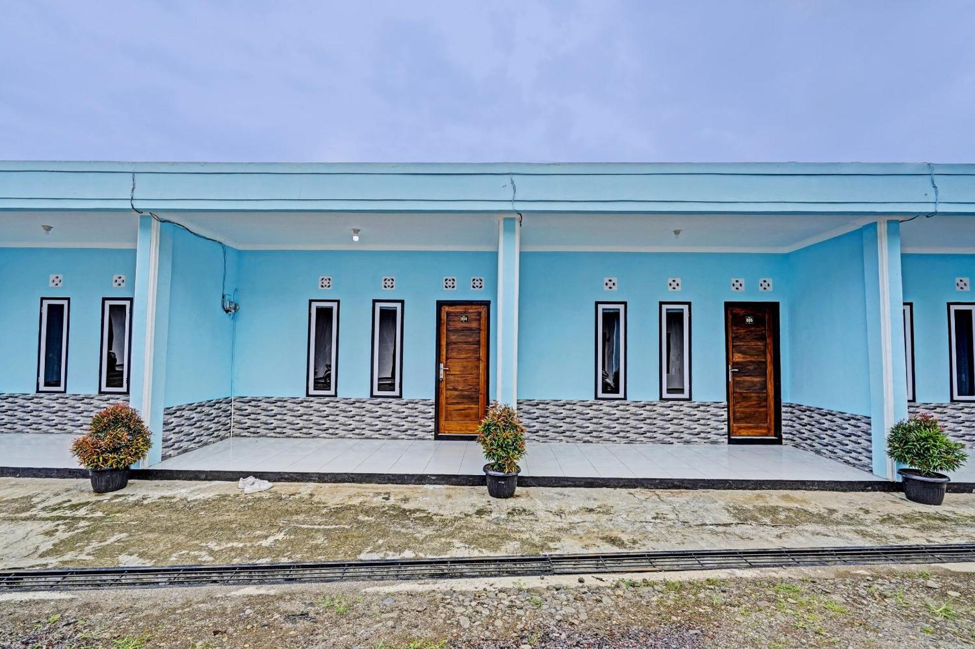 Oyo 91334 Permata Papua Guest House Pameungpeuk  Extérieur photo