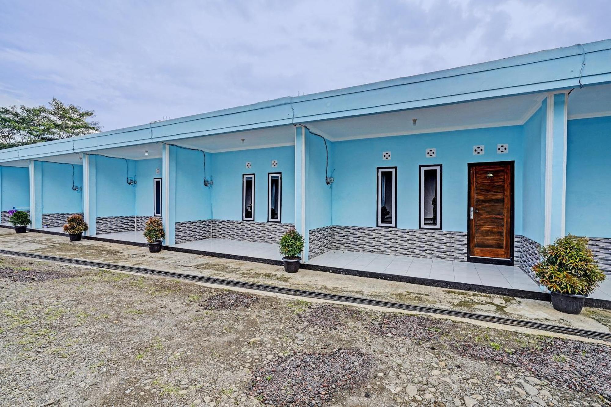 Oyo 91334 Permata Papua Guest House Pameungpeuk  Extérieur photo